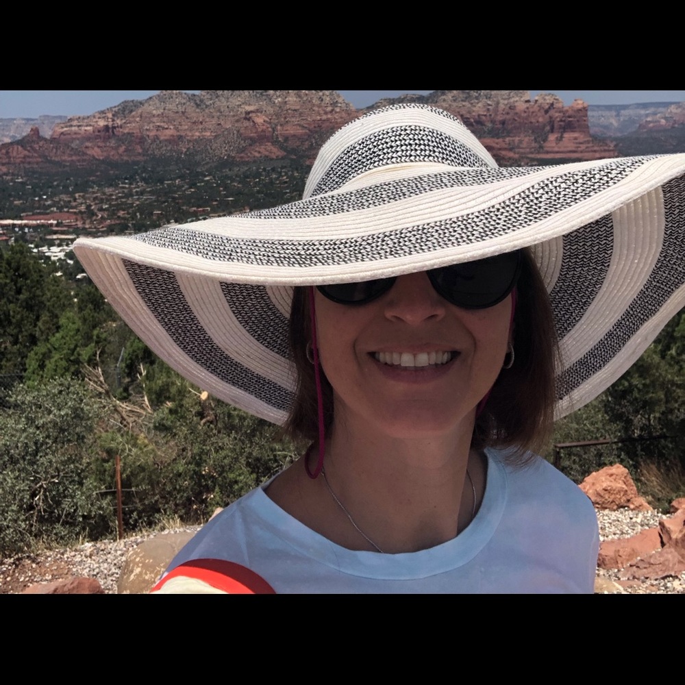 Meet your Posher, Janelle